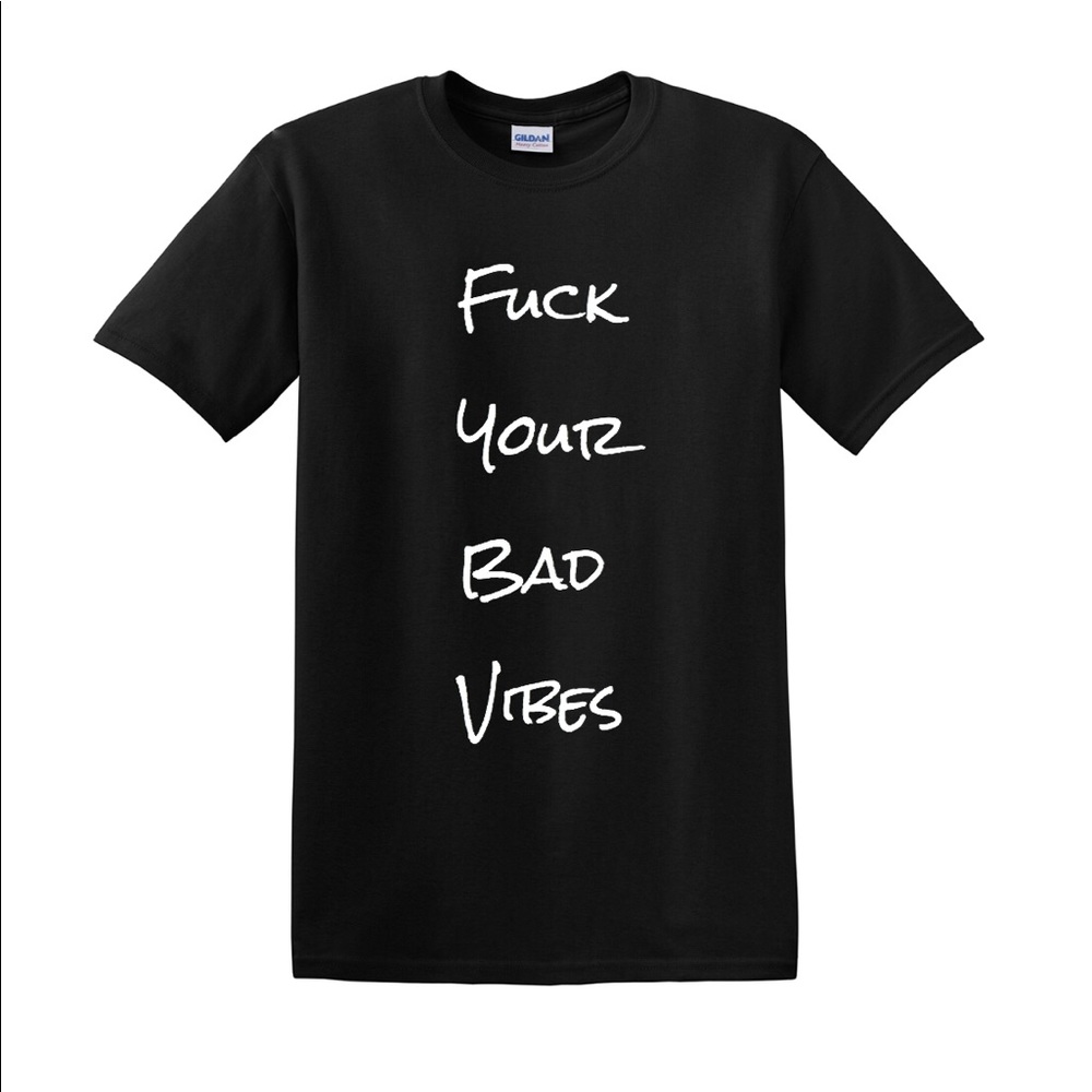 No Bad Vibes Tee
